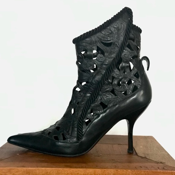 Vioini Vero Cuoio Ankle Black Leather Laser Cut Out Boots, Size 40, Italy - Picture 5 of 7